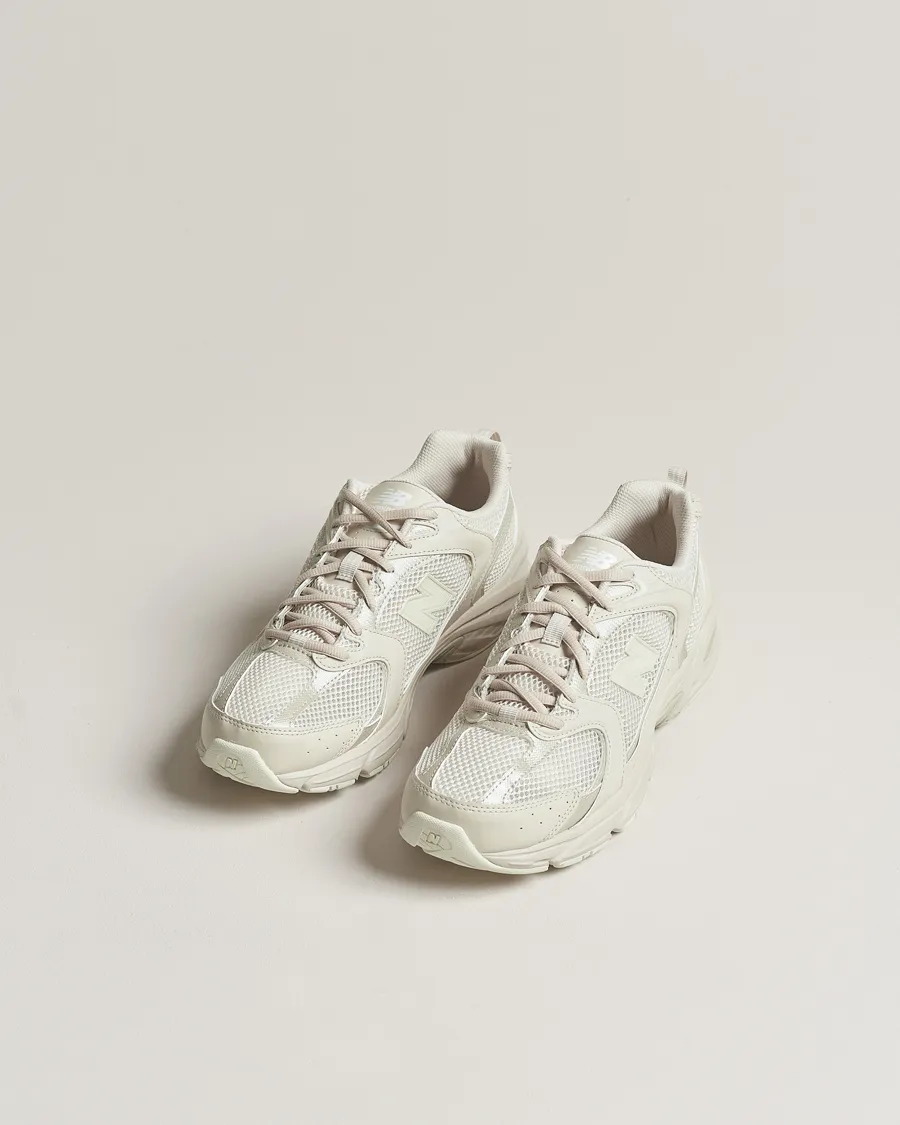 530 Sneakers Moonbeam