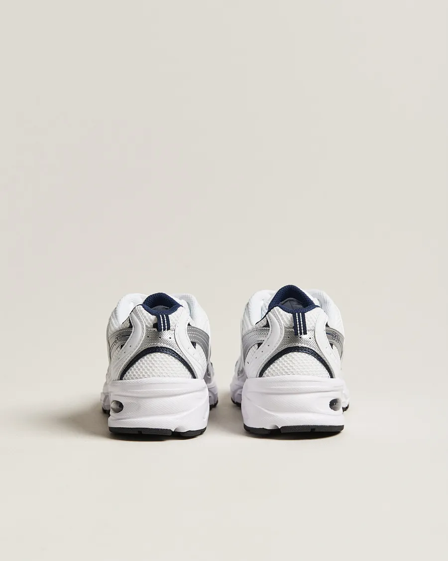530 Sneakers White