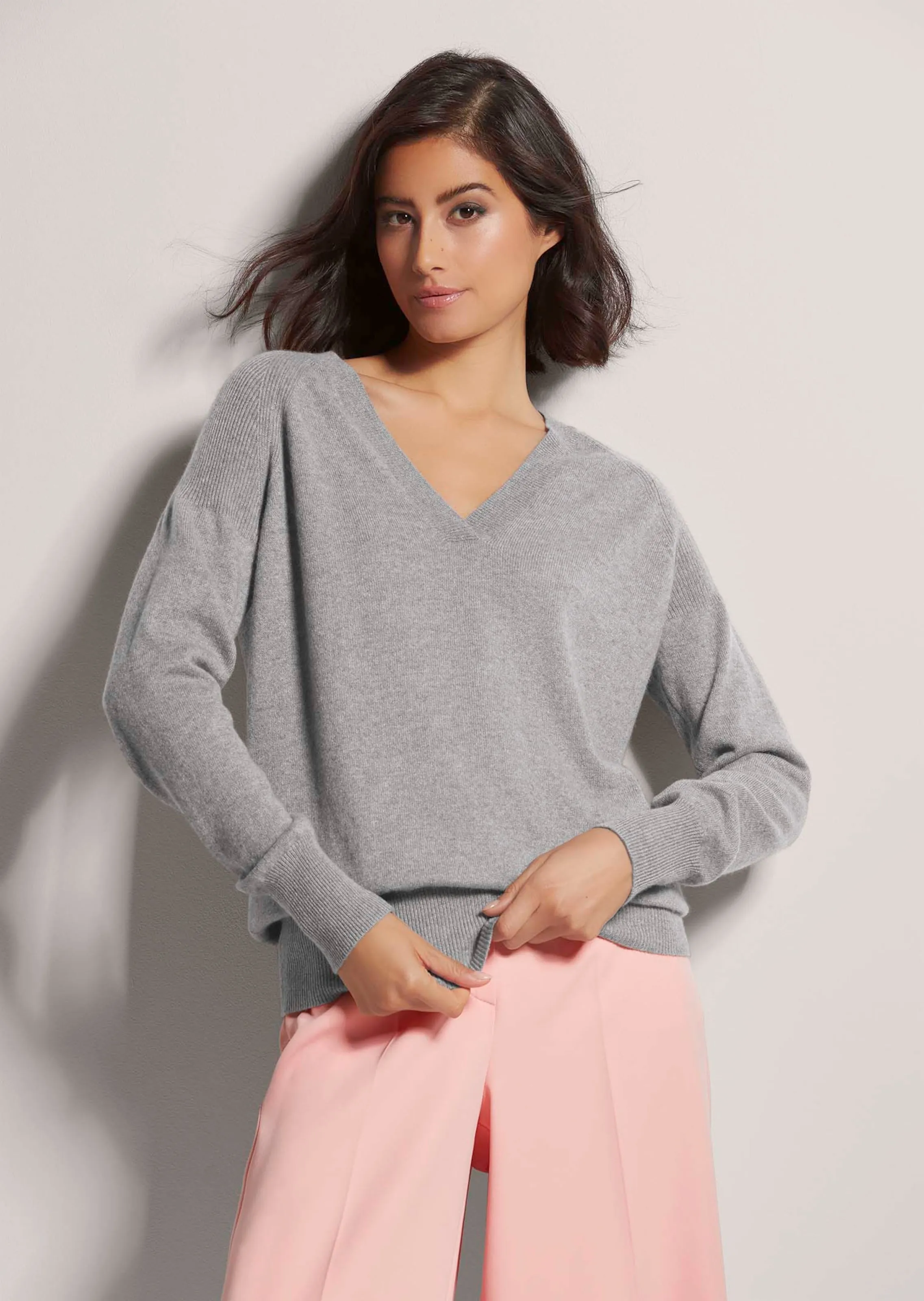 Kaschmirpullover mit V-Ausschnitt